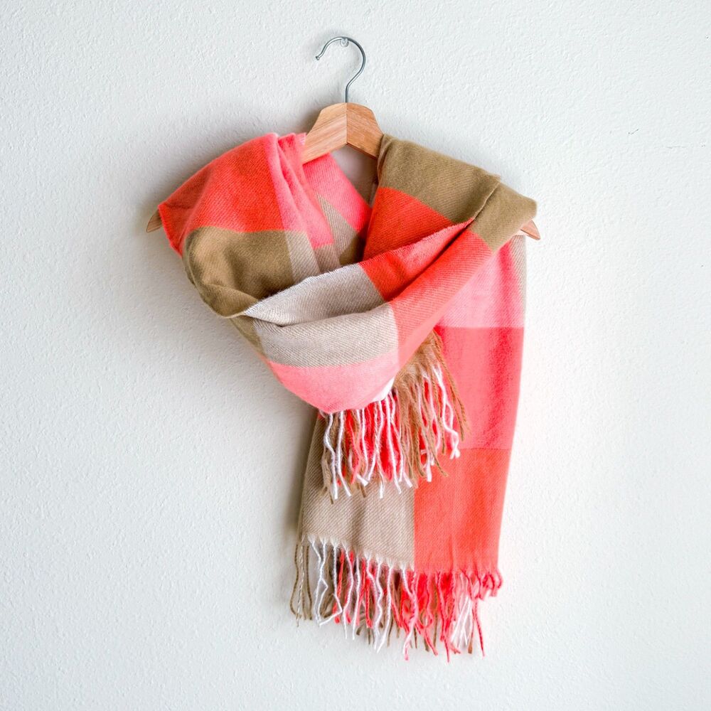 New Hadley Wren Womens Super Warm Fringe Plaid Blanket Scarf Fall + Winter Scarf